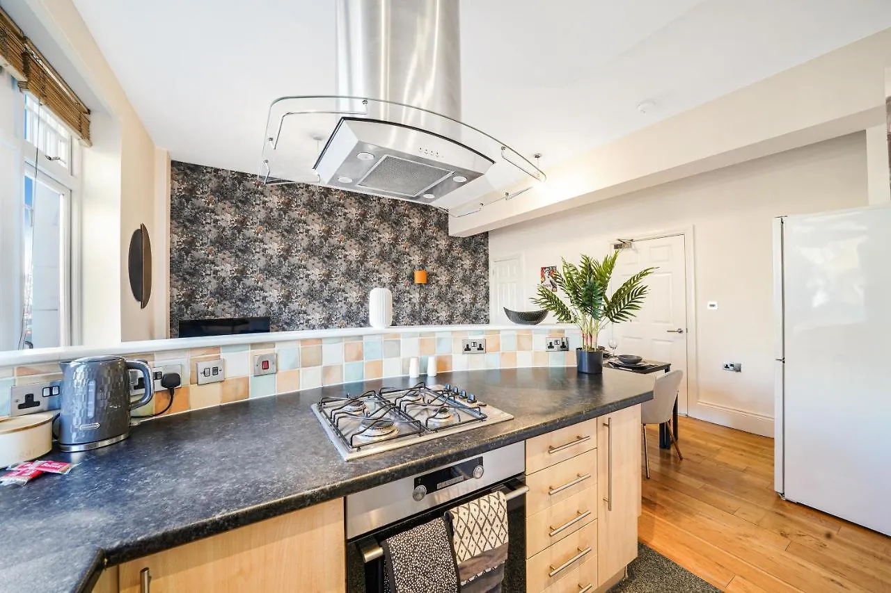 Central Hackney Abode - Balcony Apartment London 0*,